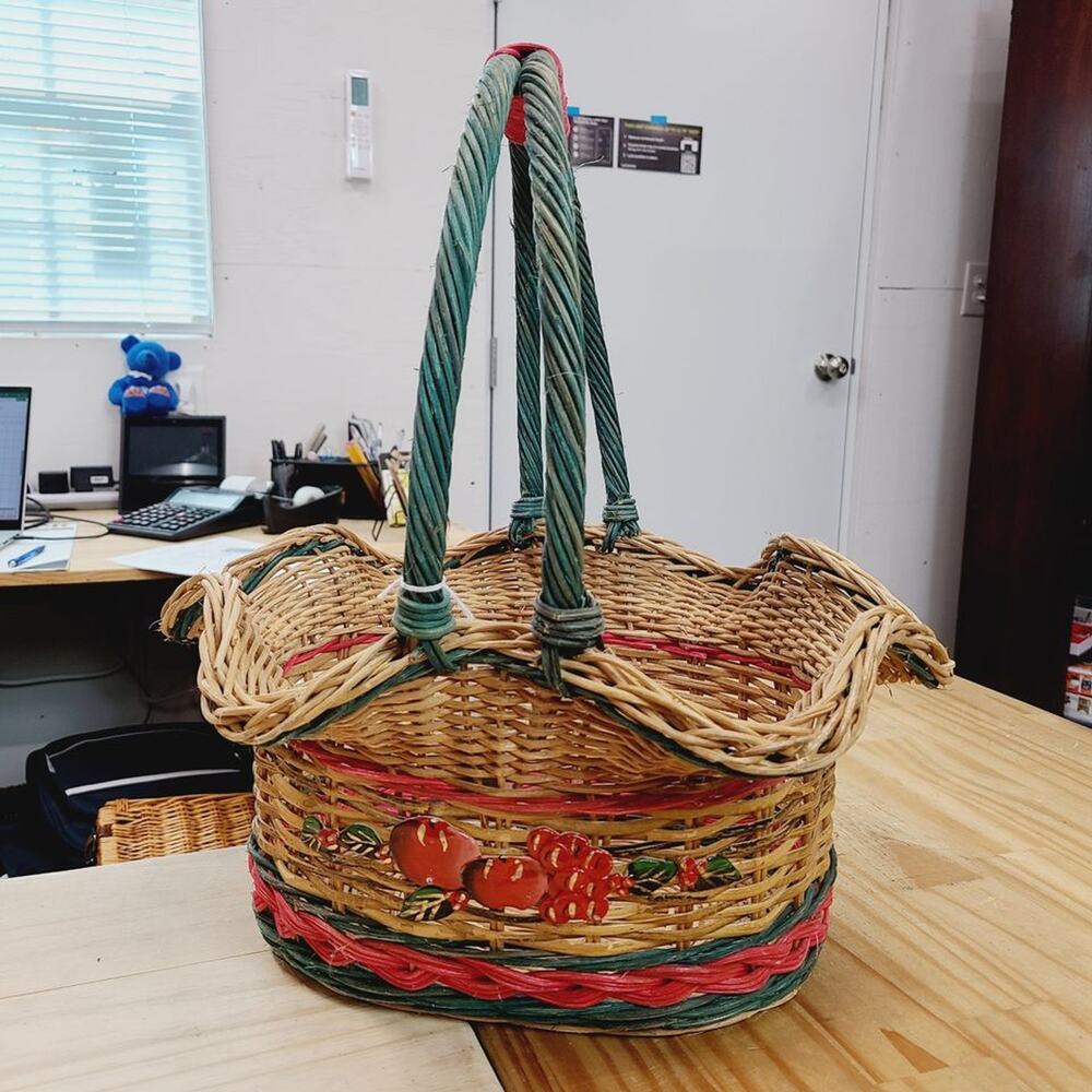 Fluted Wicker Basket With Handle - PRE-OWNED